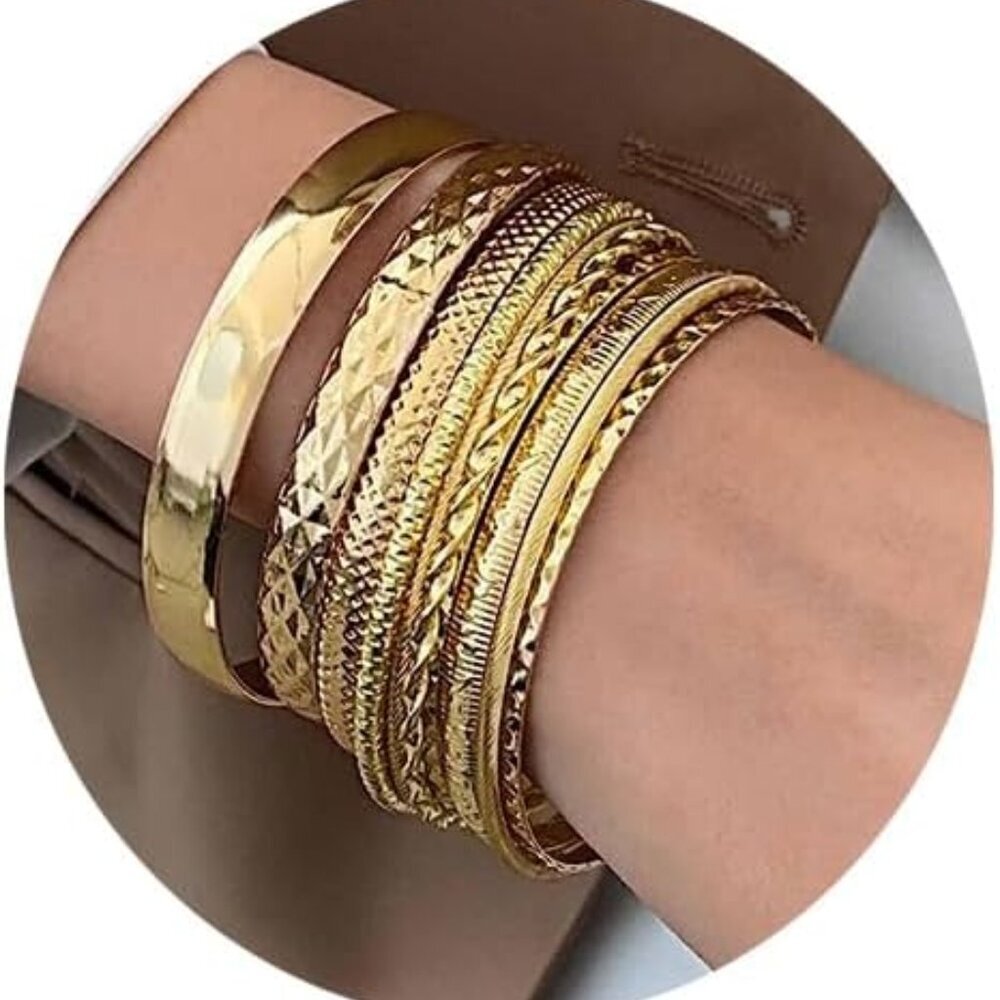 Gold Bracelets for Women, 14K Gold Plated Dainty Layered Chain Bracelets Adjusta